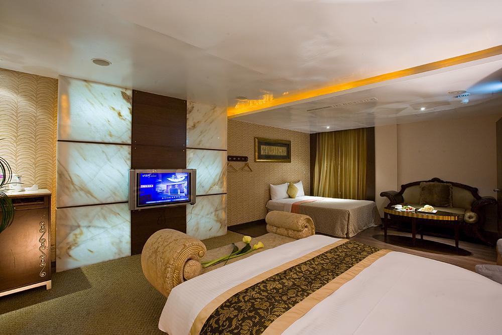 Crystal Business Motel Хсинчу Сити Екстериор снимка