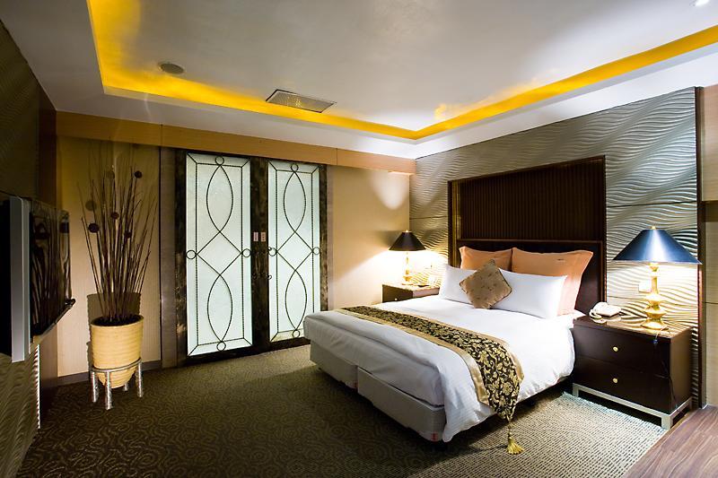 Crystal Business Motel Хсинчу Сити Екстериор снимка
