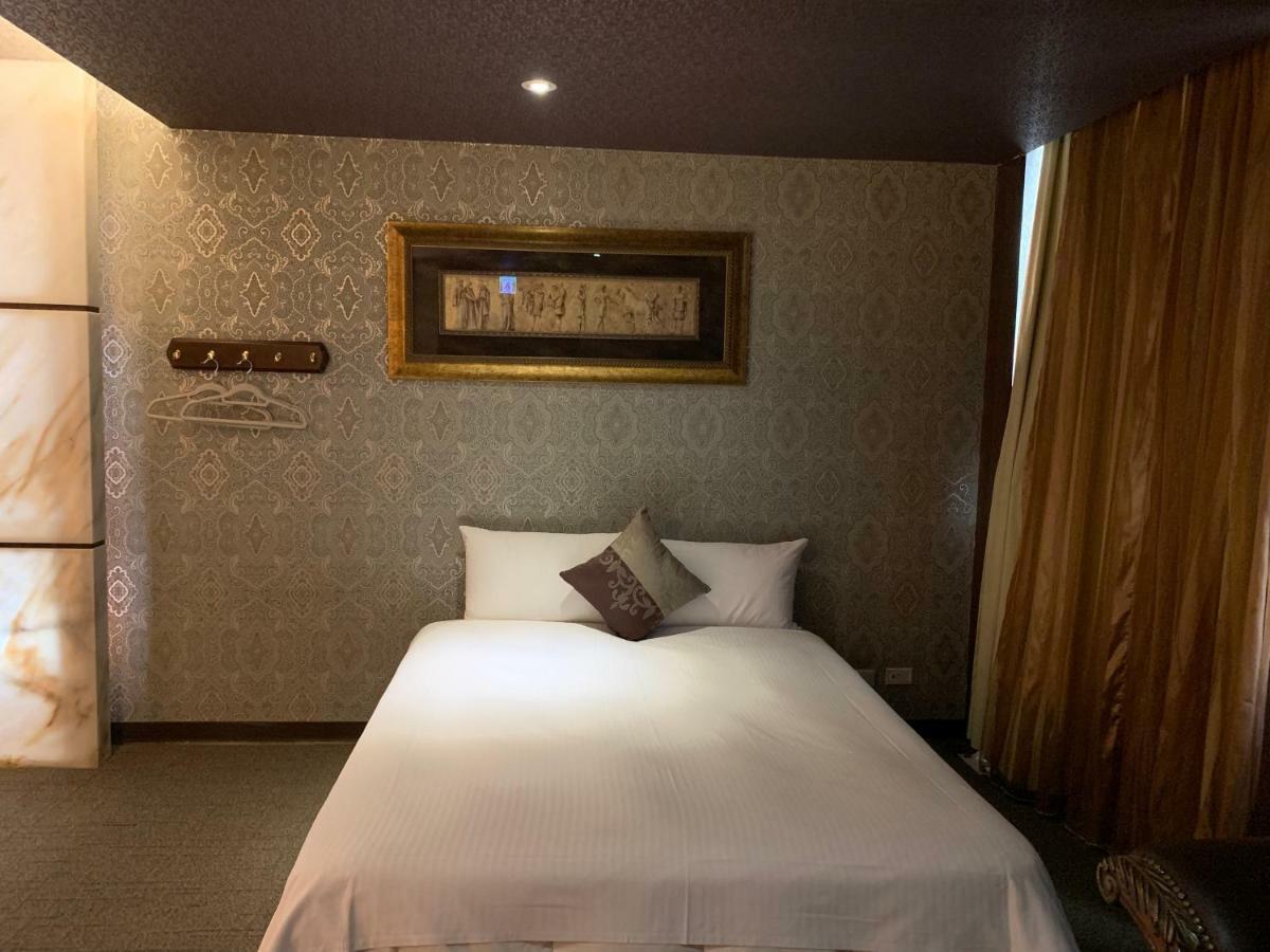 Crystal Business Motel Хсинчу Сити Екстериор снимка