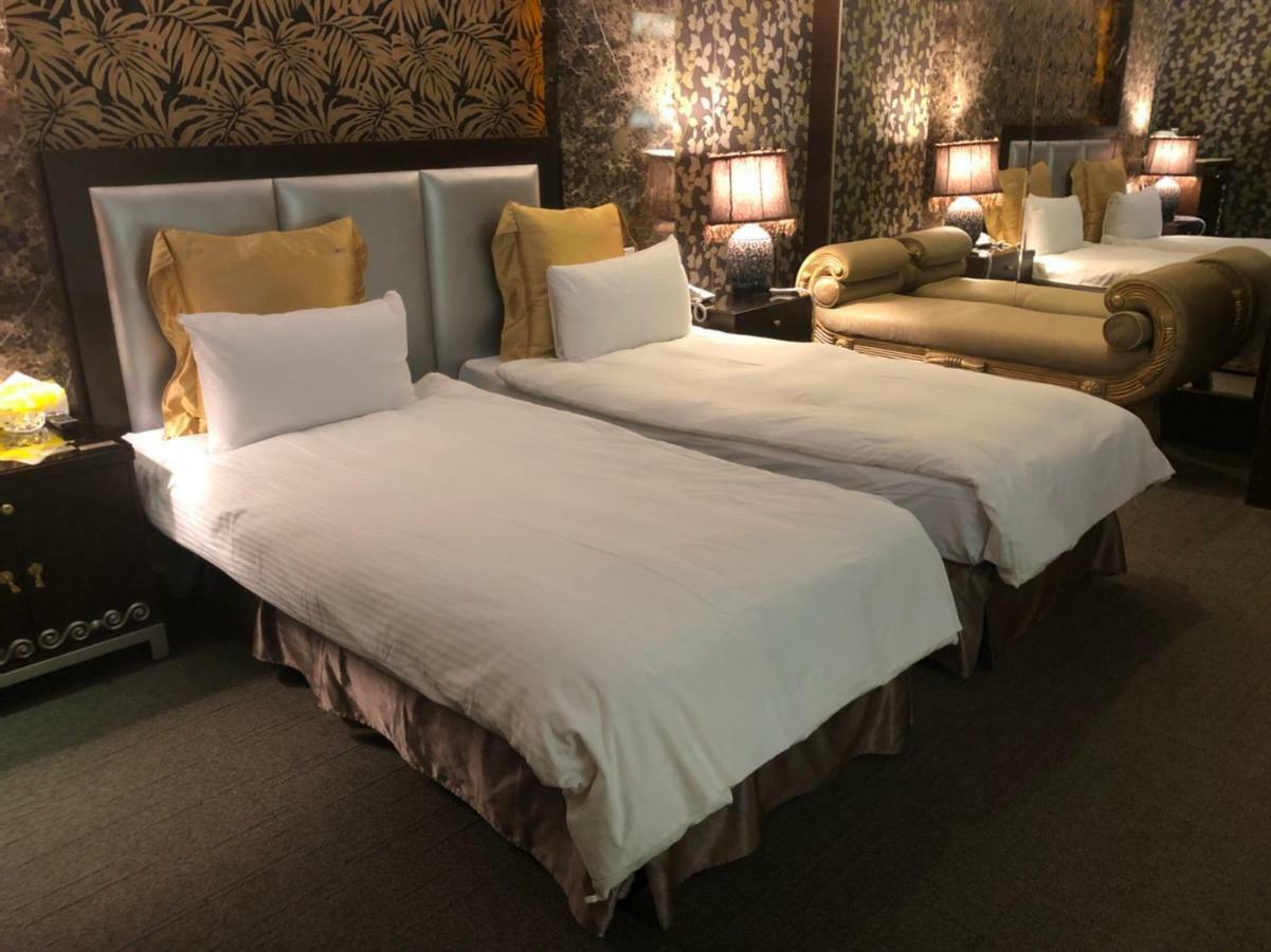 Crystal Business Motel Хсинчу Сити Екстериор снимка